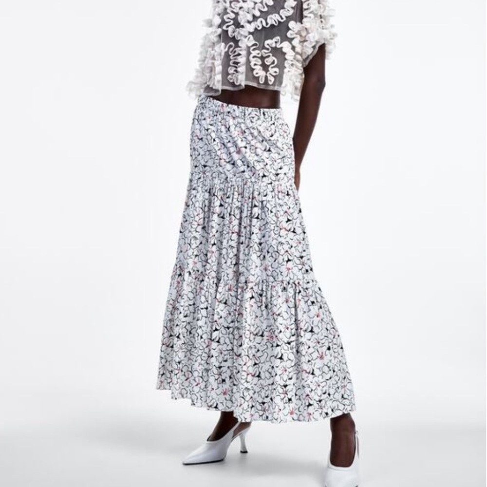 Maxi skirt ZARA